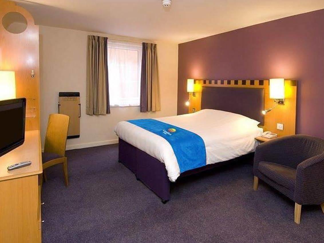 Comfort Inn Manchester North Middleton  Exterior foto